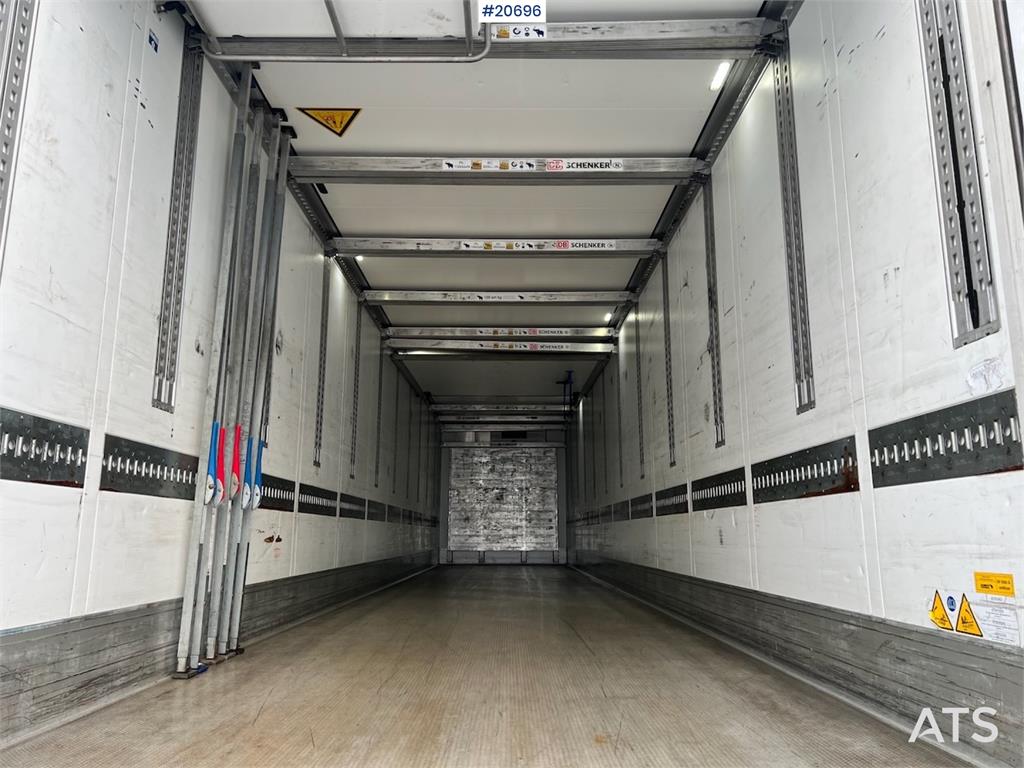 Schmitz thermo trailer w/ New FRC approval until 6/2028, b 2018 20696 Schmitz Cargobull thermo trailer w/ New FRC approval...