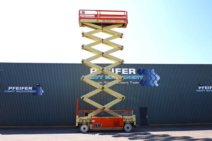 JLG SL245-12 Diesel, 4x4x4 Drive, 26.5m Working Height 2010 JLG - SL245-12 - 90083 SL245-12 Diesel, 4x4x4 Drive, 26.5m Wor...