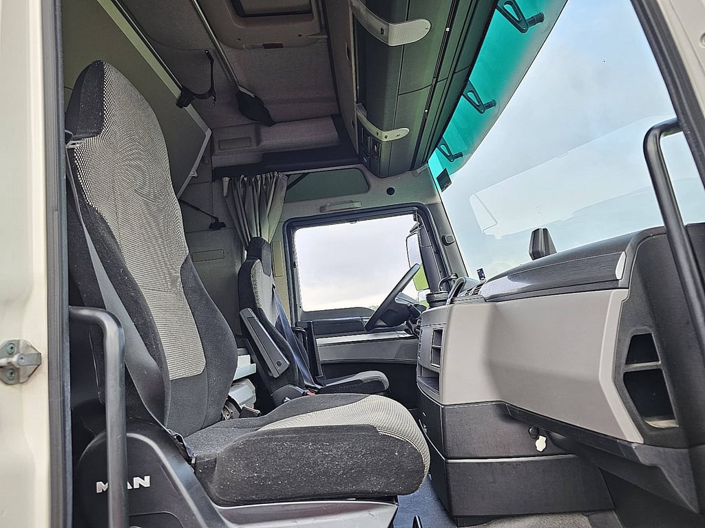 Heavy machinery product image - Image 7 of 16