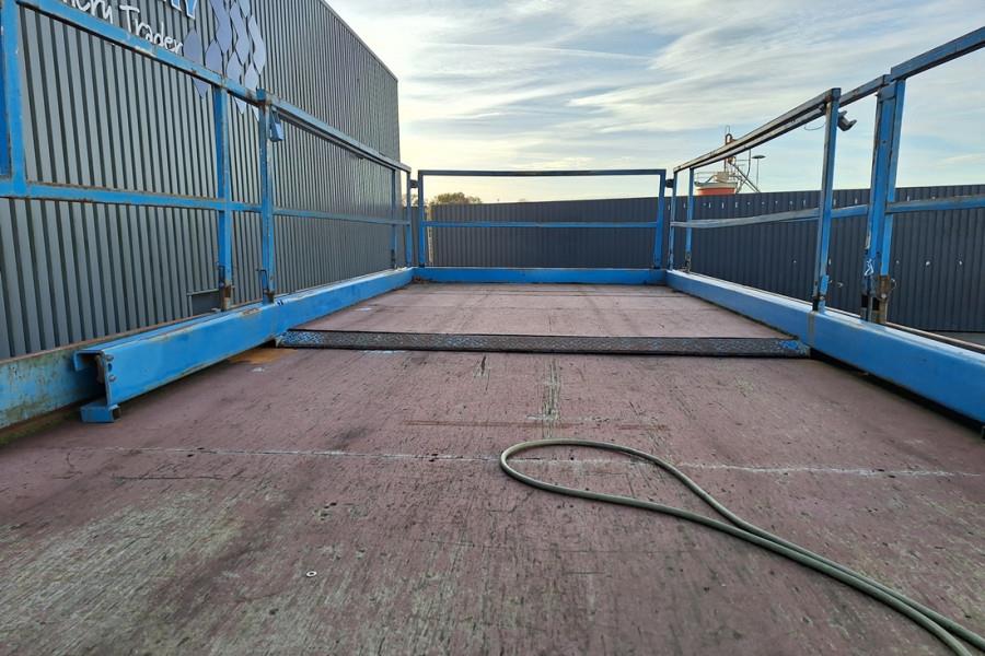 Holland Lift Megastar G300DL30/S Diesel, 4x4x4 Drive, 33.5m Wor 2001 HOLLAND LIFT - Megastar G300DL30/S - 90374 Holland li...