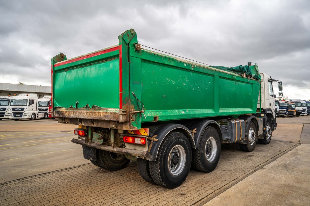 VOLVO FMX 420 -8x4 (+MIXER) 2011 E64137 FMX 420 -8x4 (+MIXER) 2011 1 image 4