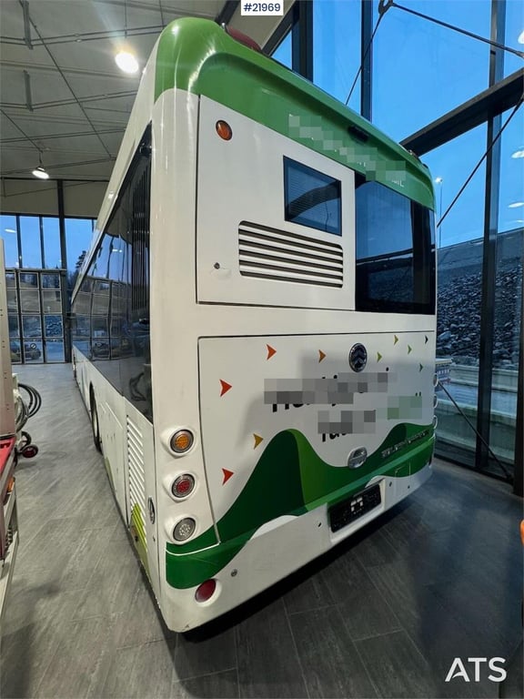 Golden Dragon Pivot EV Electric Bus 2019 21969 GOLDEN Dragon Pivot EV Electric Bus 2019 1 image 9