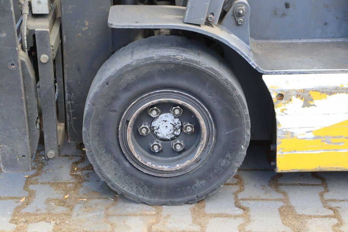 Forklift TCM FB25-6 Electric 2500kg 4.1m 2000 2000 FB25-6 2000 1 Forklift image 15