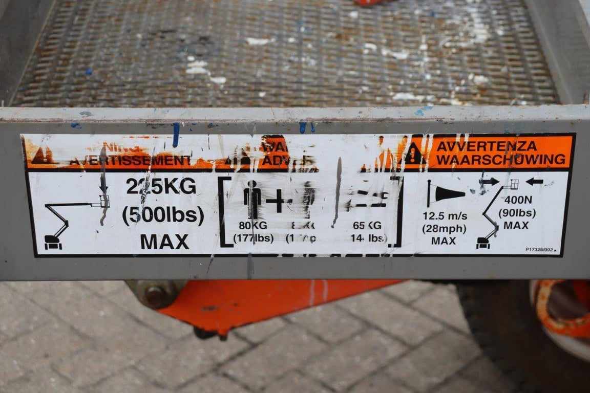 Nifty HR12 NE Electric 12.2m Articulated Boom Lift 2009 2009 Nifty HR12 NE 2009 1 image 12