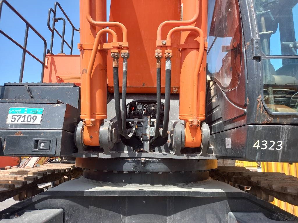 Hitachi ZX870LC H-5G (Abu Dhabi) 2019 ETR-1111 ZX870LC H-5G (Abu Dhabi) 2019 1 image 6
