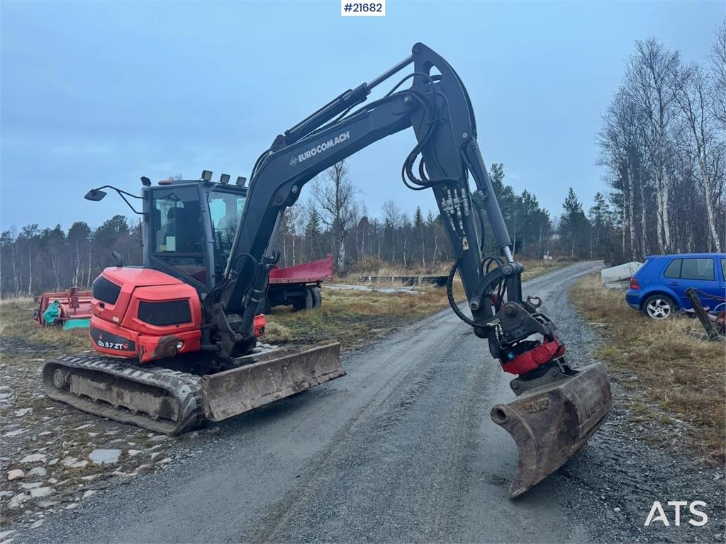 Eurocomach ES57 Tracked excavator w/ Rototilt and 2 buckets. 2014 21682 Eurocomach ES57 Tracked excavator w/ Rototilt and ...
