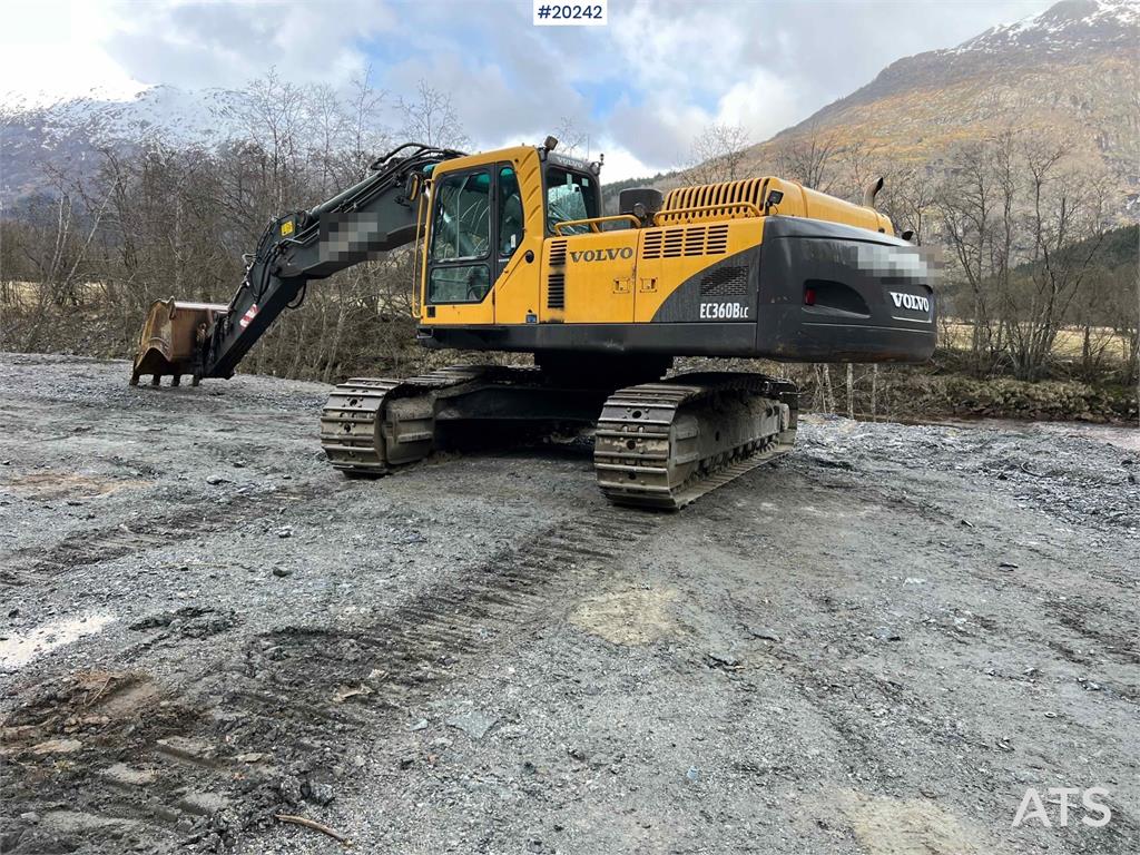 Volvo EC360 BLC excavator w/ Teeth bucket, video 2005 20242 EC360 BLC excavator w/ Teeth bucket, video 2005 1 Crawler Exca...
