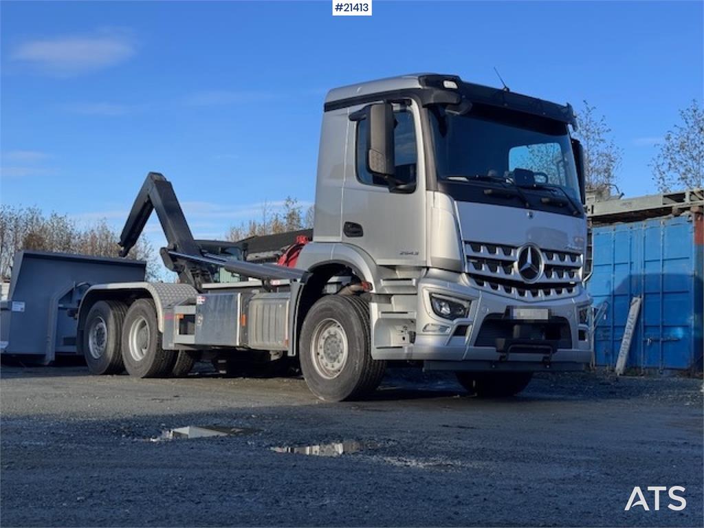 Mercedes-Benz Arocs 2543 6x2 Hook Truck. 3600 km!! 2024 21413 Arocs 2543 6x2 Hook Truck. 3600 km!! 2024 1 image 3
