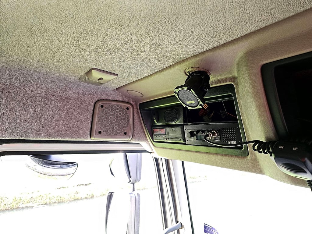 DAF LF 210 7.49t airco lift 2020 DAF LF 210 7.49T AIRCO LIFT 2020 1 image 10