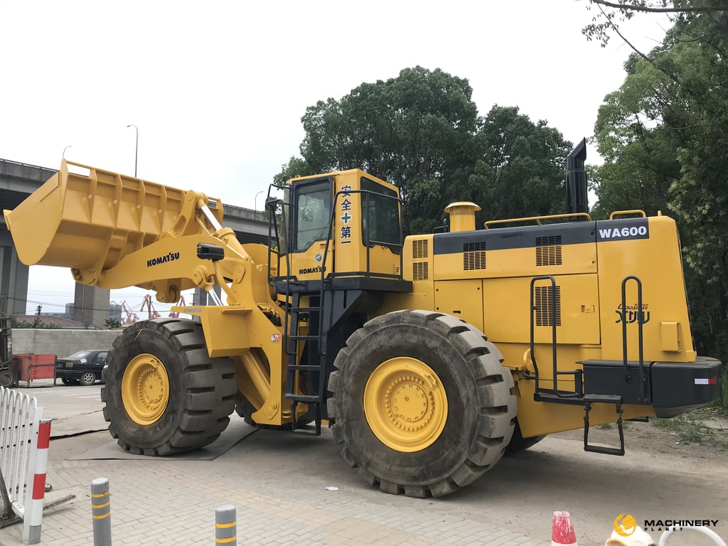 Komatsu WA600-3 good quality Original for sale WA600-3 2018 1 Wheel Loaders image 7