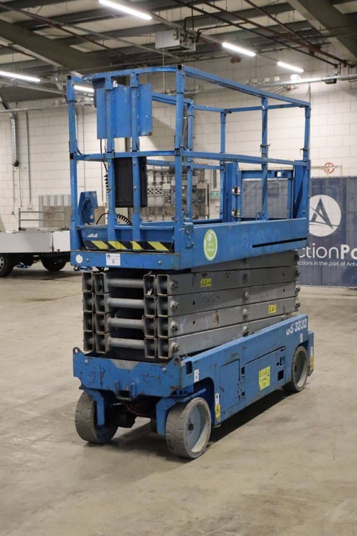 Scissor lift Genie GS-3232 Electric 11.75m 2014 2014 GS-3232 2014 1 Scissor Lifts image 6