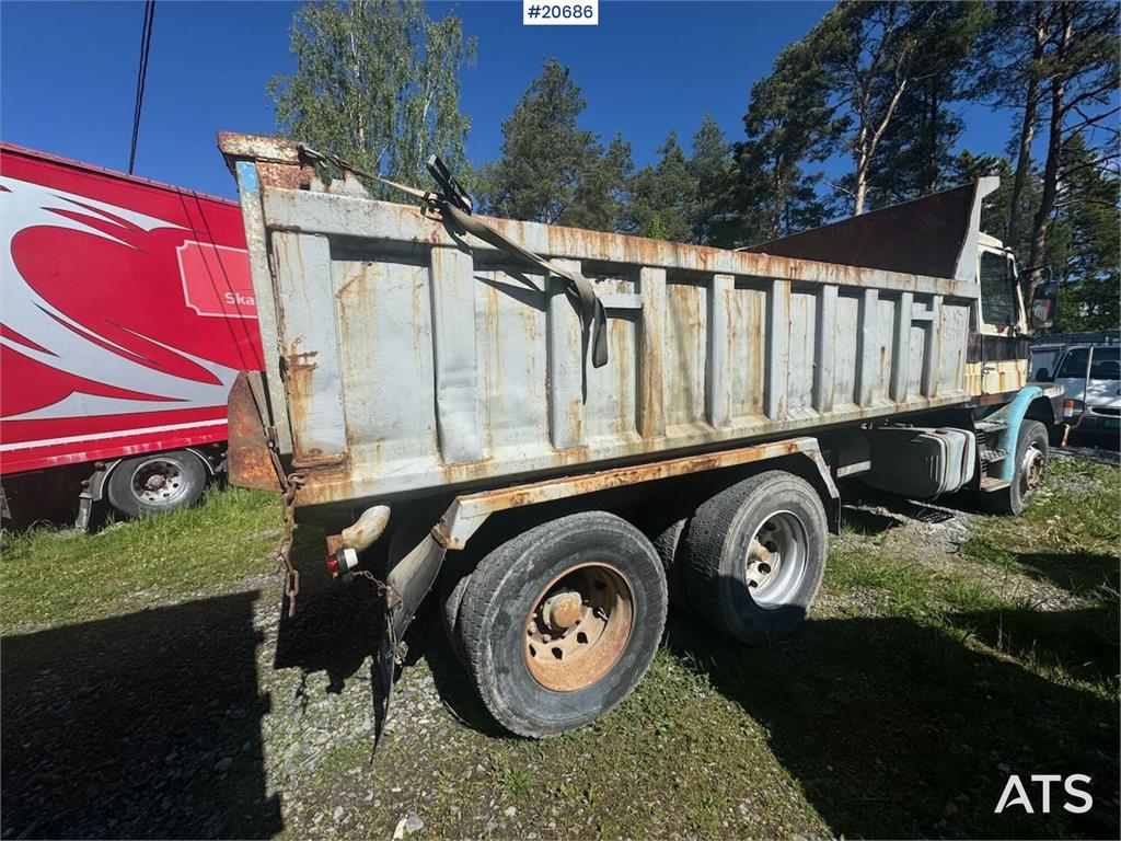 Scania 112H conventional truck WATCH VIDEO 1981 20686 112H conventional truck WATCH VIDEO 1981 1 Tipper trucks image 4