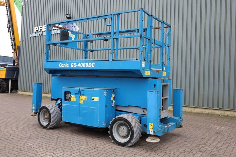 Genie GS4069 Electric, 14m Working Height, 363kg Capacit 2014 GENIE - GS4069 - 61981 GS4069 Electric, 14m Working Height, ...