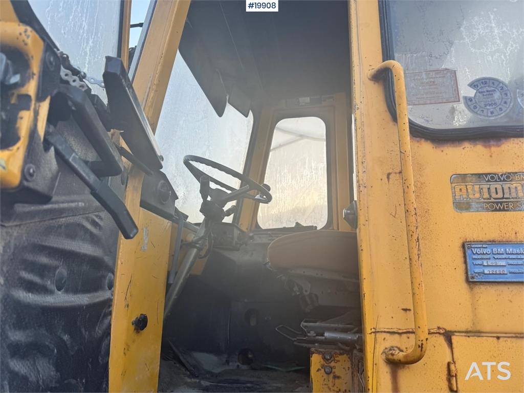 Volvo L90 Wheel Loader w/ Bucket 1987 19908 L90 Wheel Loader w/ Bucket 1987 1 Wheel Loaders image 12
