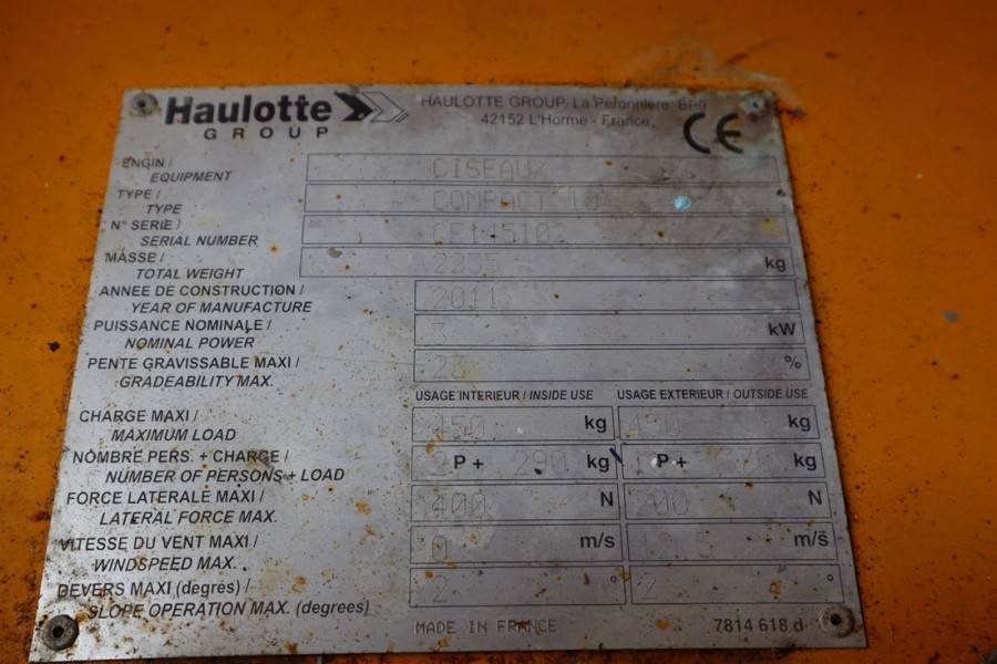 Haulotte Compact 10 Electric, 10m Working Height, 450kg Cap 2011 HAULOTTE - Compact 10 - 61668 Compact 10 Electric, 10m Wo...