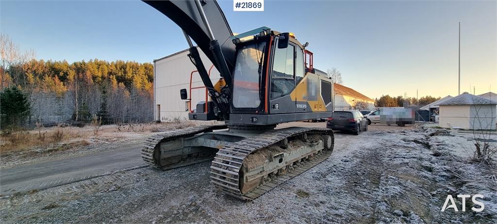 Volvo EC300el excavator w/ Toothed bucket, Sanding bucke 2024 21869 EC300el excavator w/ Toothed bucket, Sanding bucke 202...