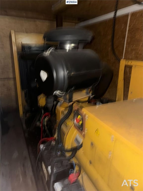 Olympian GEH250 generator with container 21684 GEH250 generator with container 1 Generators image 3