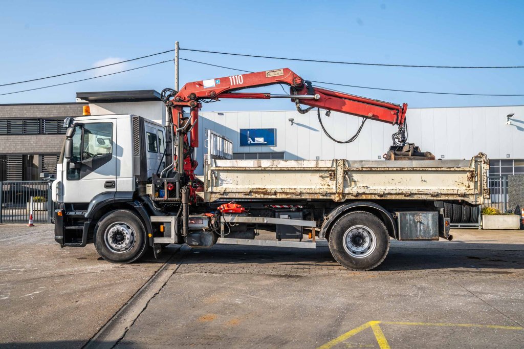 IVECO STRALIS 310- E5 + HMF 1110 K2 2008 E63083 STRALIS 310- E5 + HMF 1110 K2 2008 1 image 7