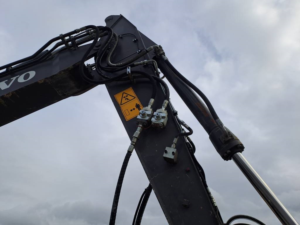 Heavy machinery product image - Image 8 of 15