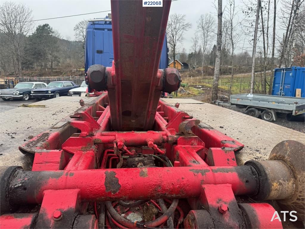 Scania R164 580 8x2 tridem hook truck 2003 22068 R164 580 8x2 tridem hook truck 2003 1 image 30