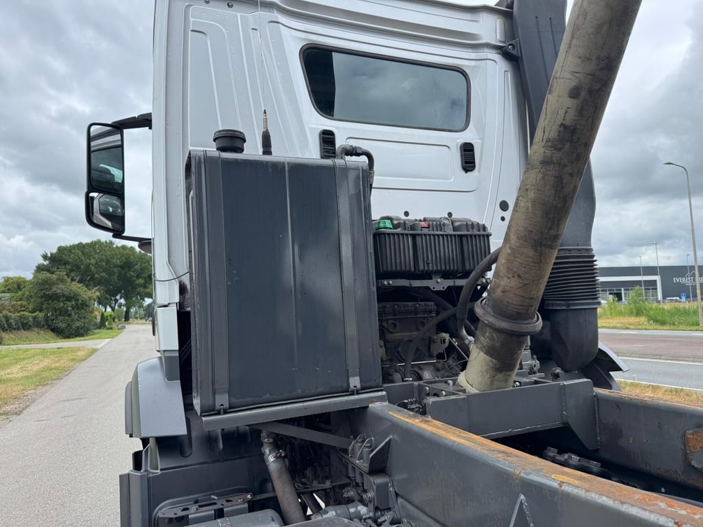MercedesBenz Arocs 4848 8x8 2019 00033482 MercedesBenz Arocs 4848 8x8 2019 1 image 13