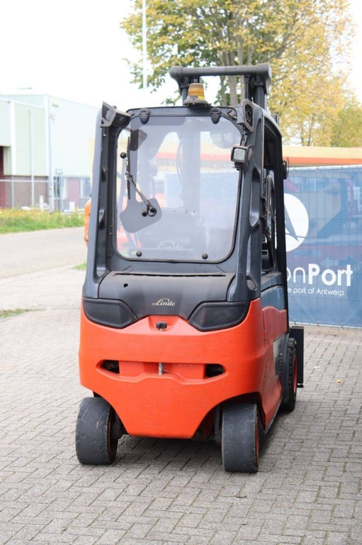 Forklift Linde E30HL-01/600 Electric 3000kg 2017 2017 E30HL-01/600 2017 1 Forklift image 6