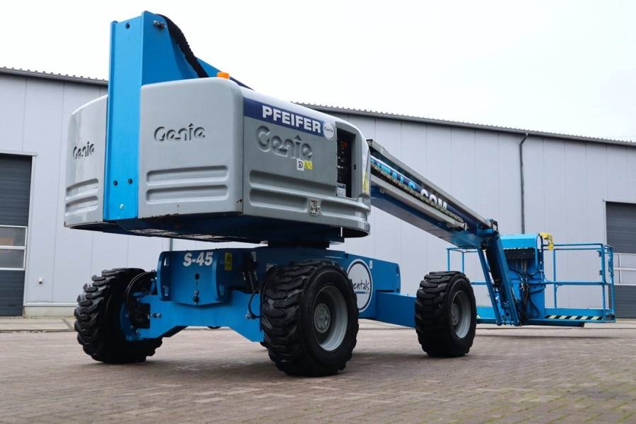Genie S45 Valid inspection, *Guarantee! Diesel, 4x4 Driv 2019 GENIE - S45 - 60267 S45 Valid inspection, *Guarantee! Diesel...