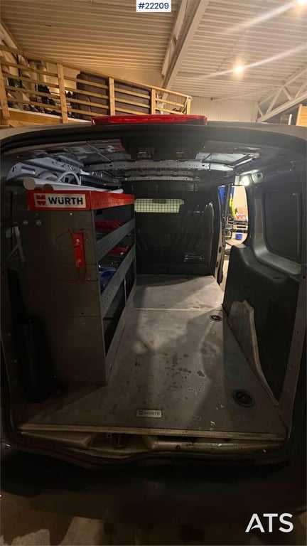 Ford Transit Connect van. Low km condition! 2015 22209 Transit Connect van. Low km condition! 2015 1 image 5