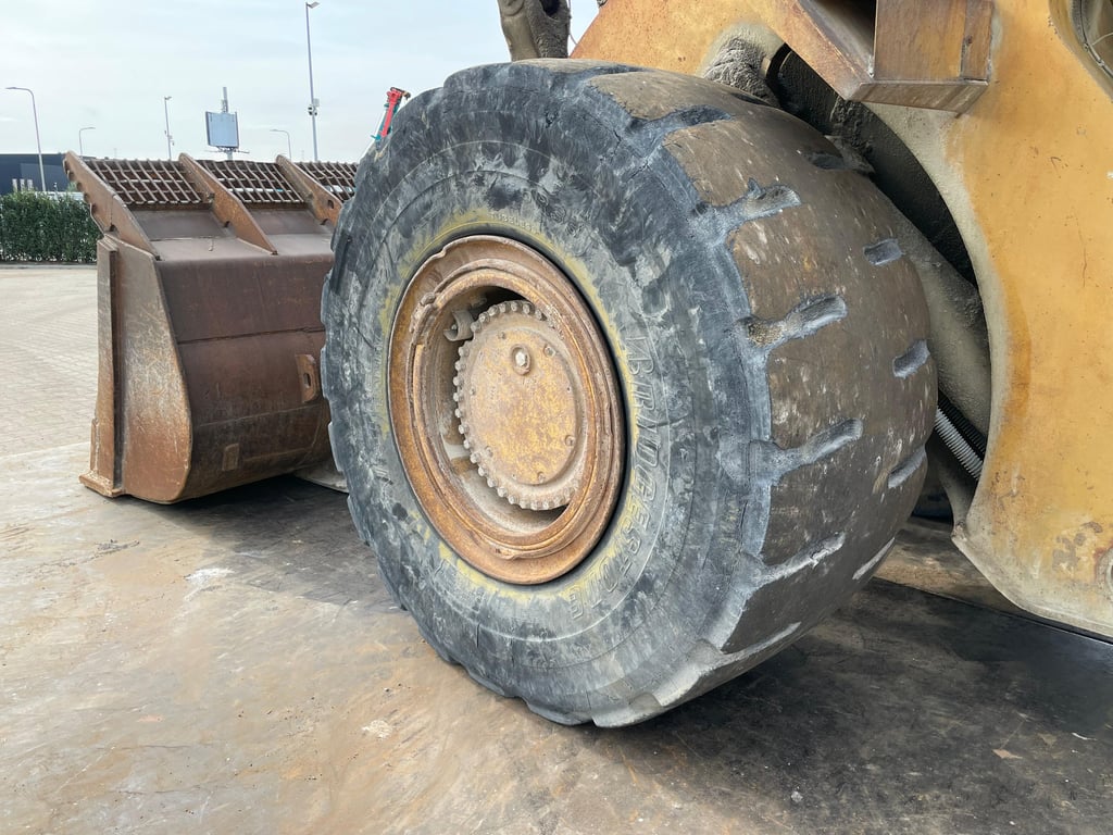 Caterpillar 988B 1986 00033689 988B 1986 1 image 12