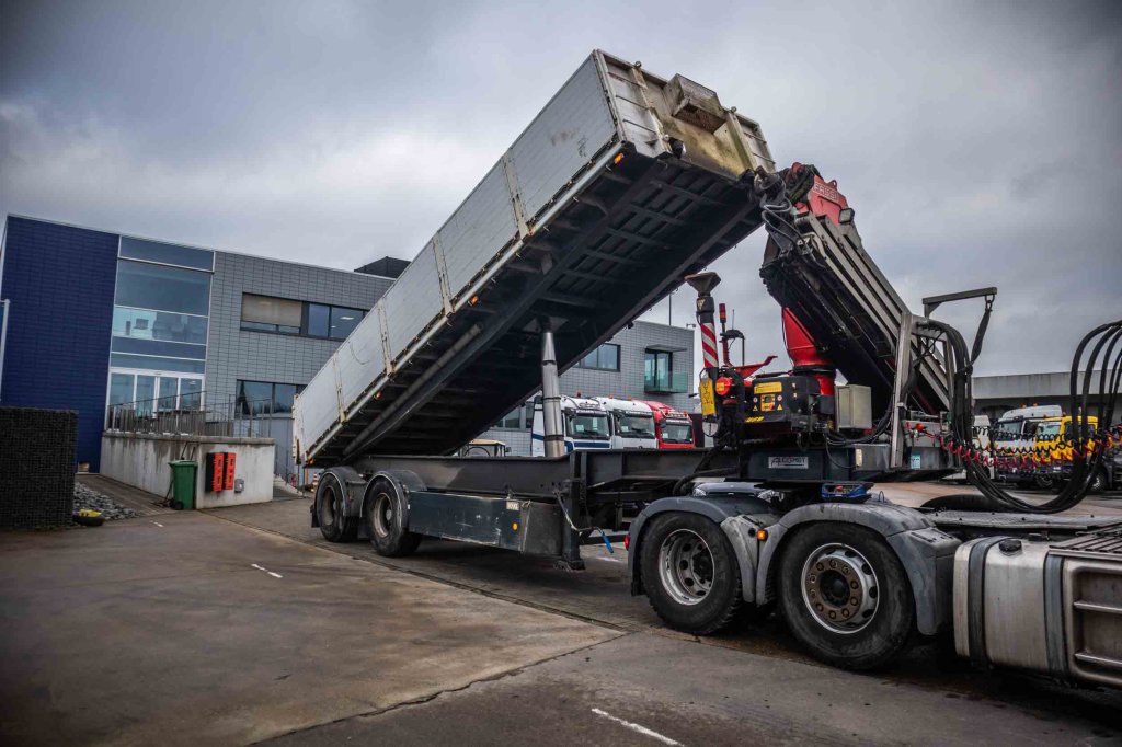 KWB KIPPER + CRANE/GRUE/KRAN FASSI F245A/5X 2012 E62950 Kwb KIPPER + CRANE/GRUE/KRAN FASSI F245A/5X 2012 1 Crane trucks im...