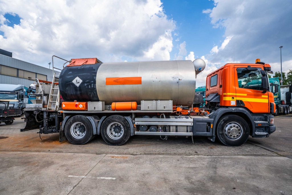 SCANIA SCANIA 124G420-6x4/BITUMEN/ASFALT 2004 E63521 SCANIA 124G420-6x4/BITUMEN/ASFALT 2004 1 image 3