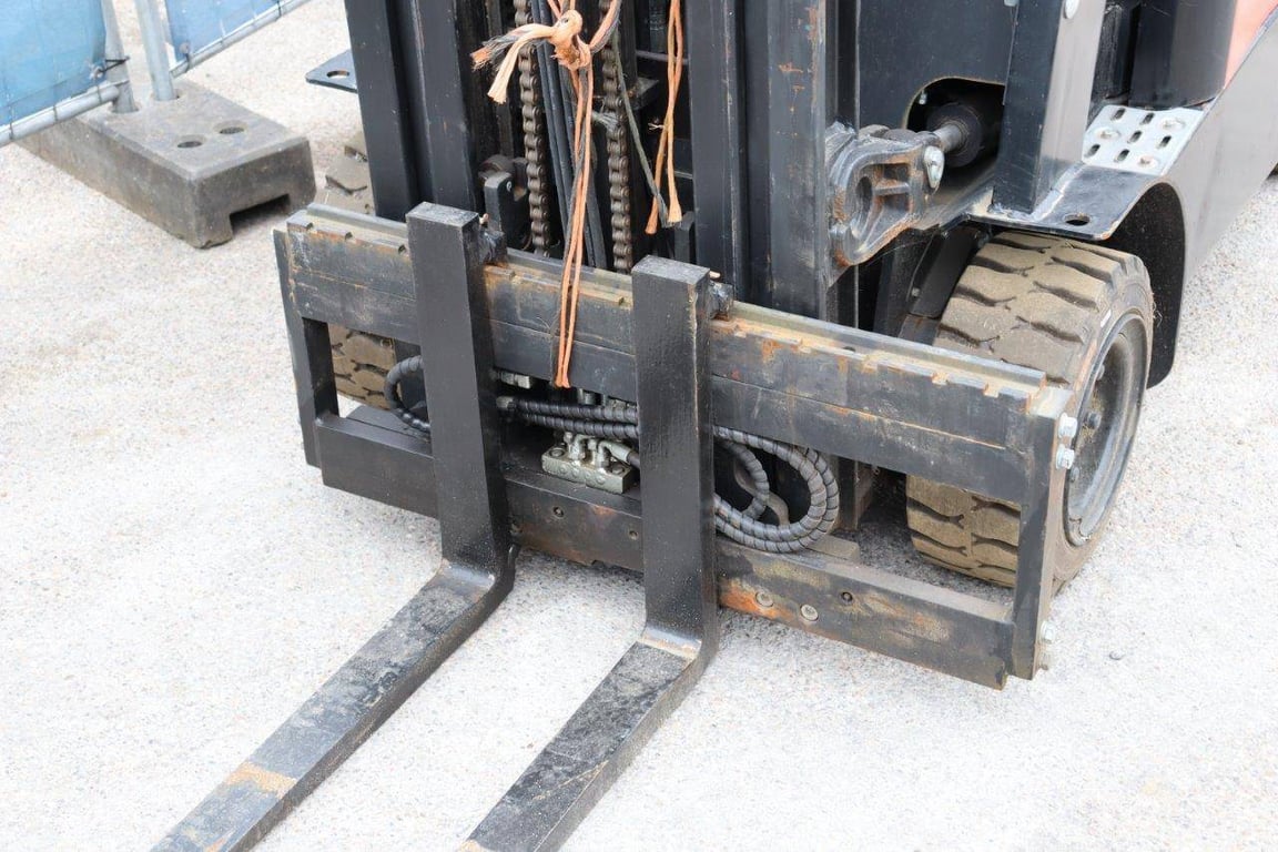 Forklift EP CPD20FVD8-TW-1 Electric 2000kg 2018 EP CPD20FVD8-TW-C 2018 1 Forklift image 10