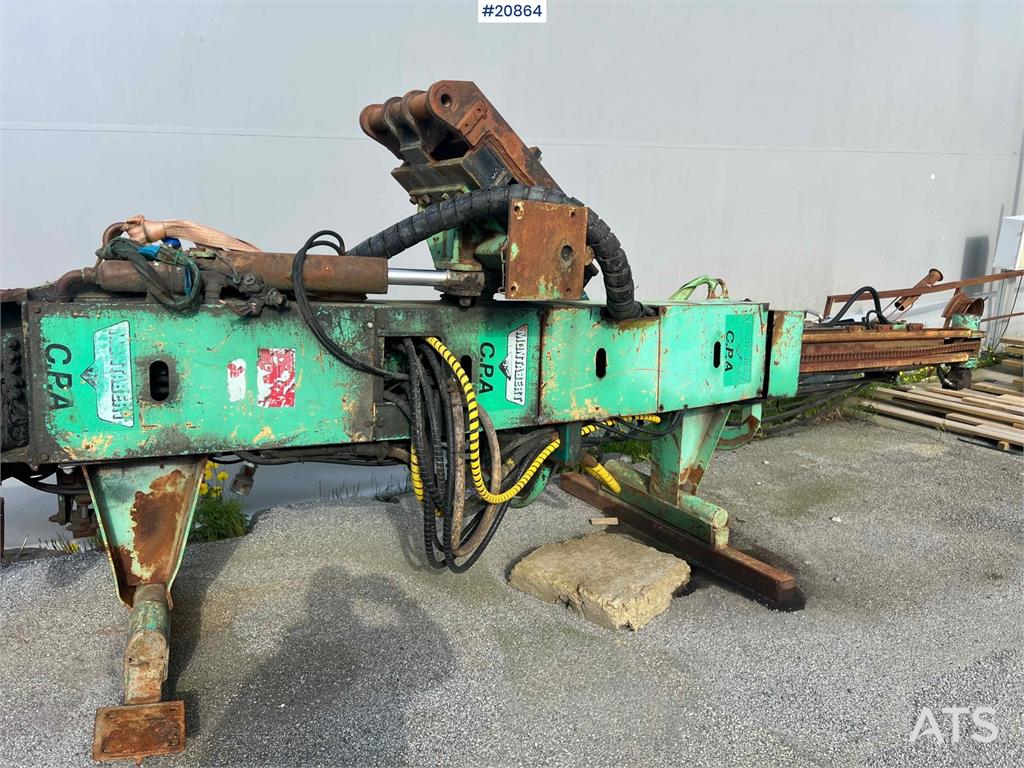 Montabert CPA500 derrick w/ hc 150 hammer 1994 20864 CPA500 derrick w/ hc 150 hammer 1994 1 image 3