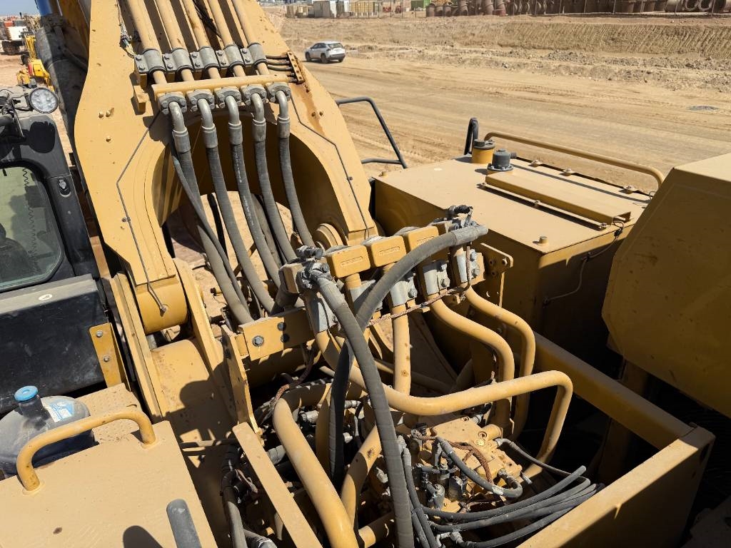CAT 395 (Saudi Arabia) 2022 ETR-1171 395 (Saudi Arabia) 2022 1 Crawler Excavators image 6