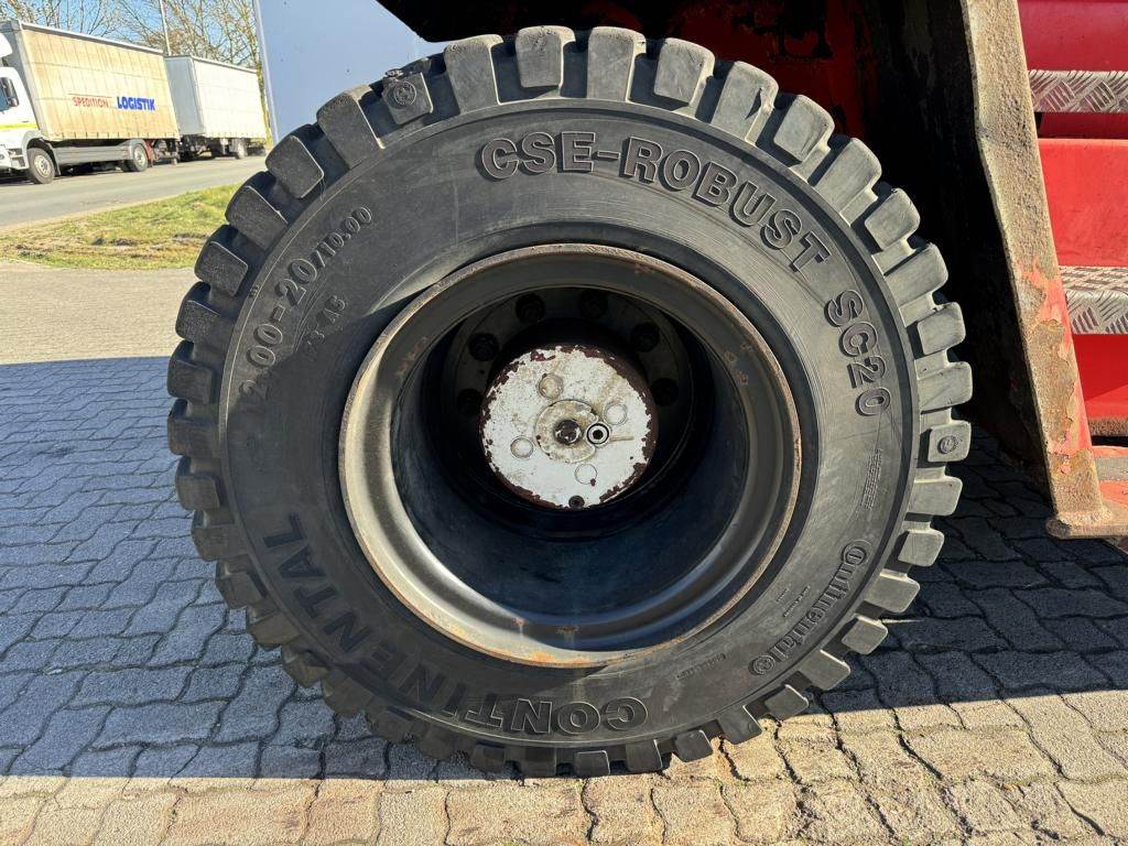Svetruck 13.6-120-32 2016 D3923 Svetruck 13.6-120-32 2016 1 Forklift image 8