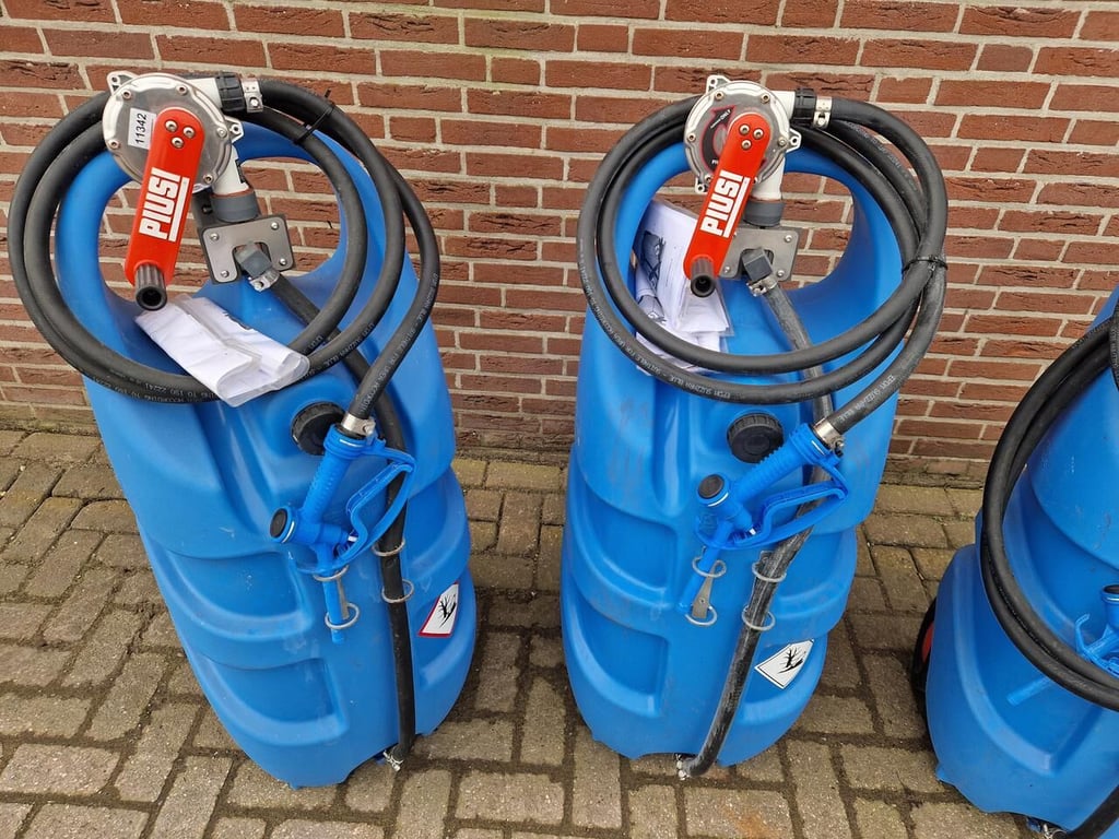 Mobiele kunststof tank voor AdBlue 11342 Mobiele kunststof tank voor AdBlue 0 image 4