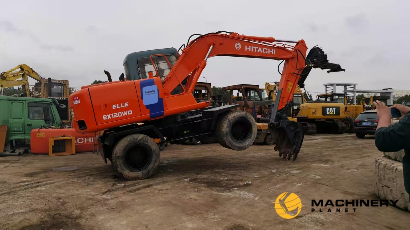 HITACHI Wheel Excavator EX120WD Low Price EX120WD 2019 1 Wheeled Excavators image 4