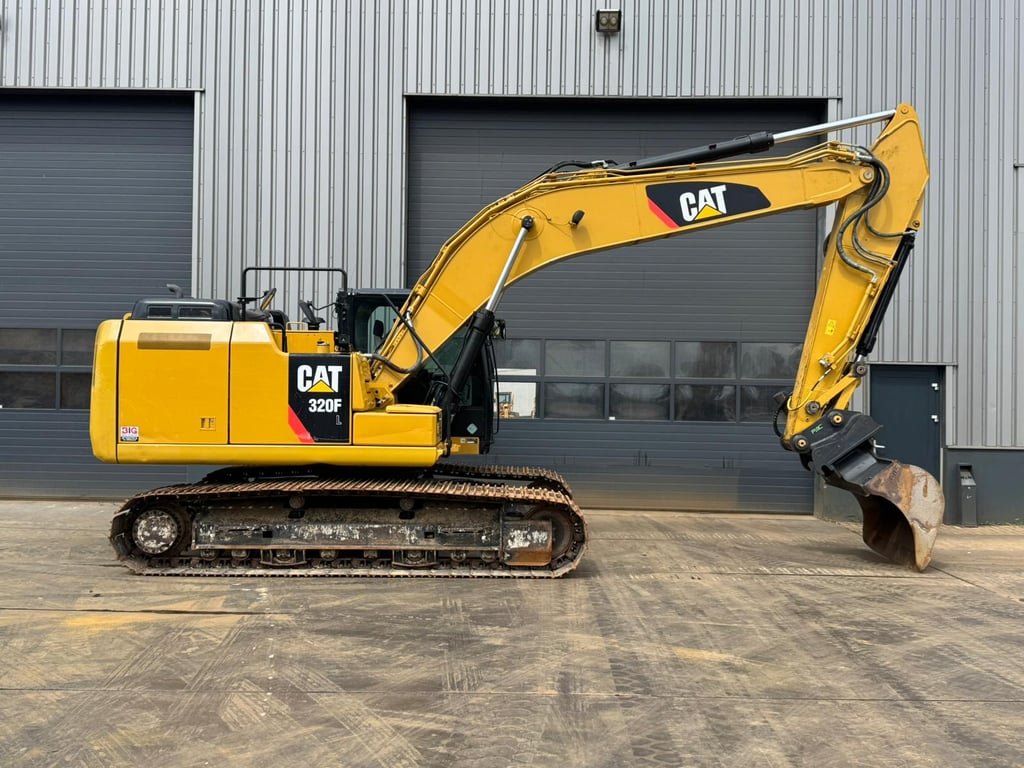 Caterpillar 320FL incl. 3 x Bucket 2017 00033459 320FL incl. 3 x Bucket 2017 1 image 9