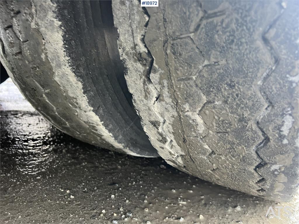 HRD 3 axle jumbo semi w/ extension of 5.5 metres 2012 18972 HRD 3 axle jumbo semi w/ extension of 5.5 metres 2012 1 image 13