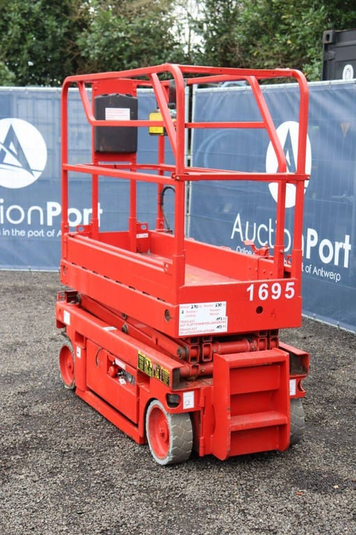 Scissor lift Haulotte Optimum 6 Electric 6.45m 2009 2009 Optimum 6 2009 1 Scissor Lifts image 4