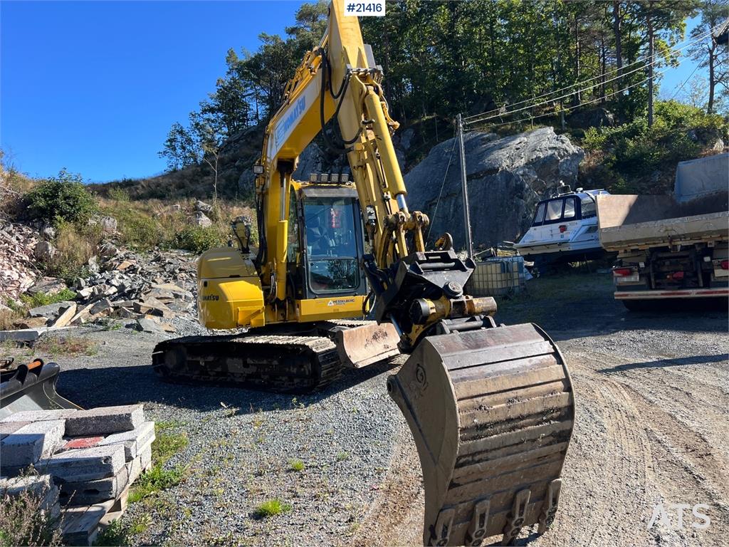 Komatsu PC78us Excavator w/ Rototilt, sanding bucket, narr 2015 21416 PC78us Excavator w/ Rototilt, sanding bucket, narr 2...