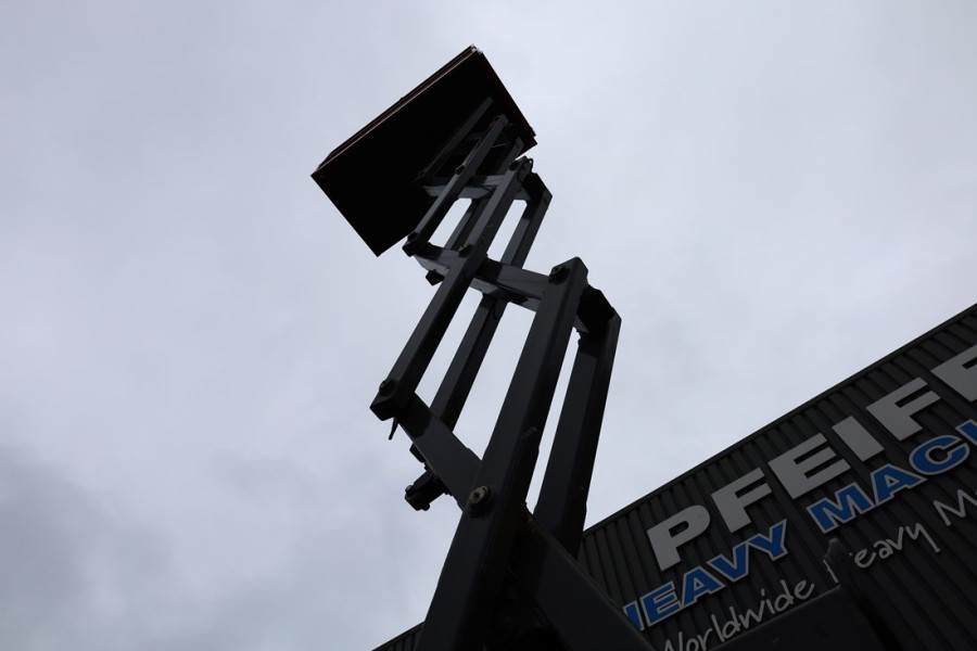 Holland Lift Ecostar HL-7814 Electric, 10m Working Height, 450k 2012 HOLLAND LIFT - Ecostar HL-7814 - 63505 Holland lift E...