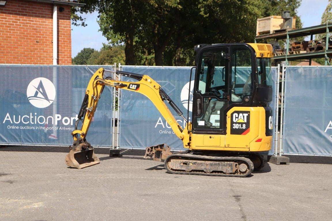 Minigraver Caterpillar 301.8 Diesel 15.7kW 301.8 1 image 3