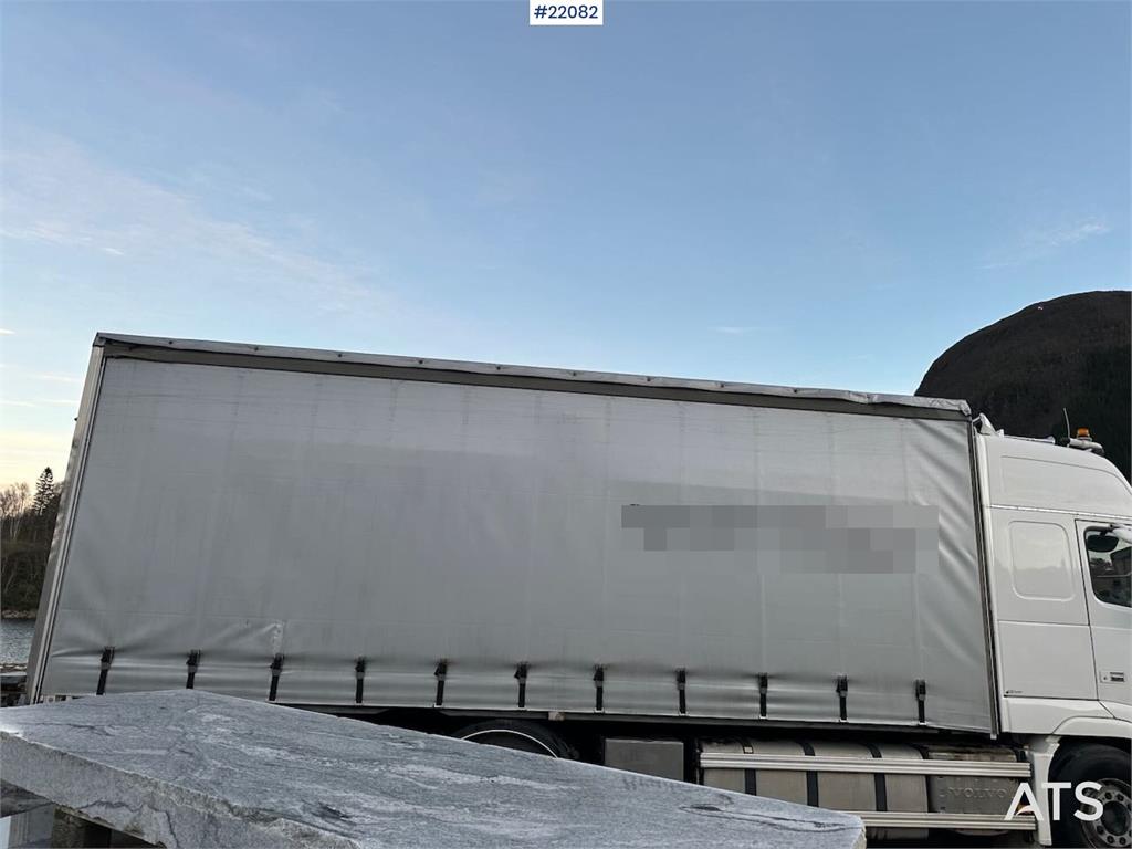 Volvo FH16 700 Tandem Box Truck with Lift and Onspot 2011 22082 FH16 700 Tandem Box Truck with Lift and Onspot 2011 1 imag...