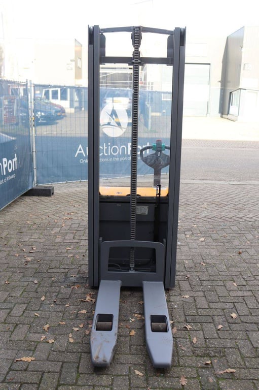 Stacker Jungheinrich EJC 112 Electric 1200kg 2016 2016 EJC 112 2016 1 image 8