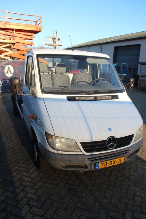 Mercedes-Benz 904.6 Diesel 129 hp 2006 semi-trailer tractor 2006 904.6 2006 1 image 6