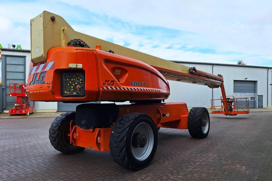 JLG 1350SJP Diesel, 4x4x4 Drive 43.3m Working Height, 2004 JLG - 1350SJP - 90396 1350SJP Diesel, 4x4x4 Drive 43.3m Working...