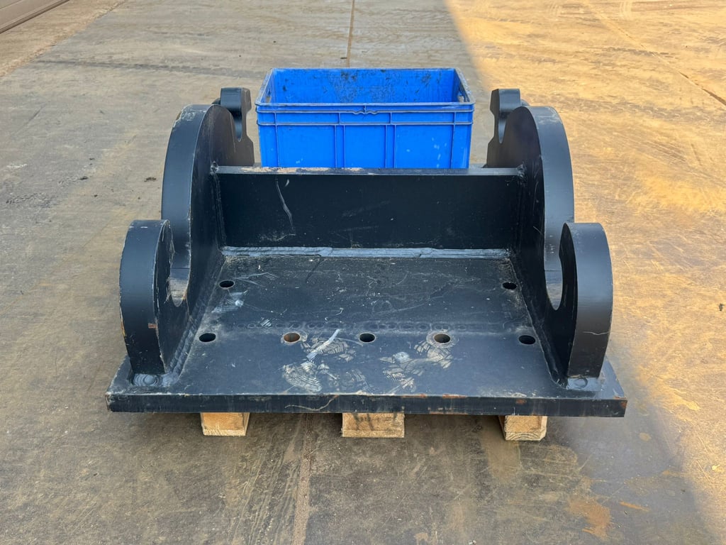 Caterpillar Caterpillar Plate CW70 2021 70001890 Caterpillar Plate CW70 2021 1 image 4