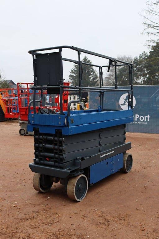 Scissor lift Aichi Electric 1 Scissor Lifts image 6
