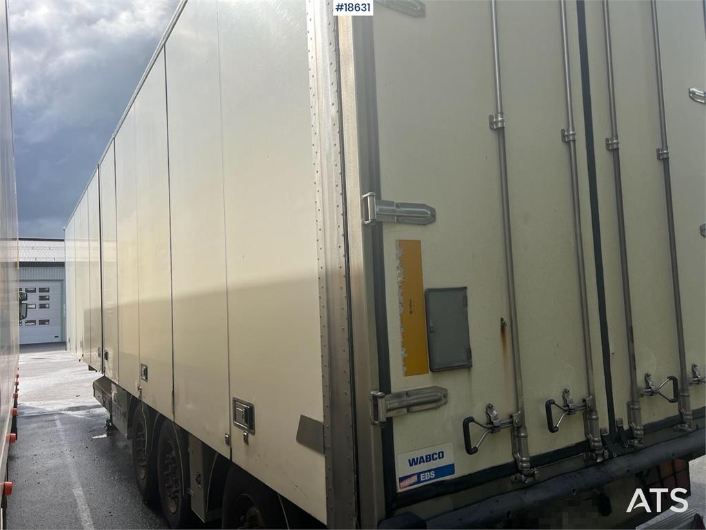 NTM 3 axle semi-trailer w / full side opening 2010 18631 NTM 3 axle semi-trailer w / full side opening 2010 1 Box semi-tra...